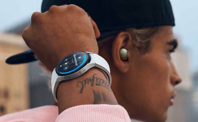 Google Assistant w Galaxy Watch4 na razie nie dla Polaków