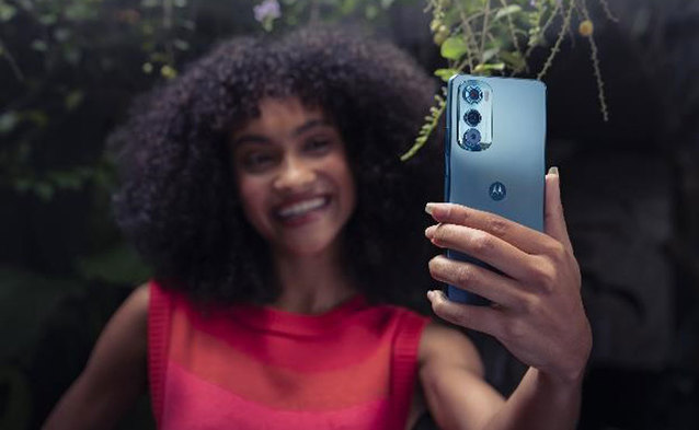 Motorola edge 30 w Play