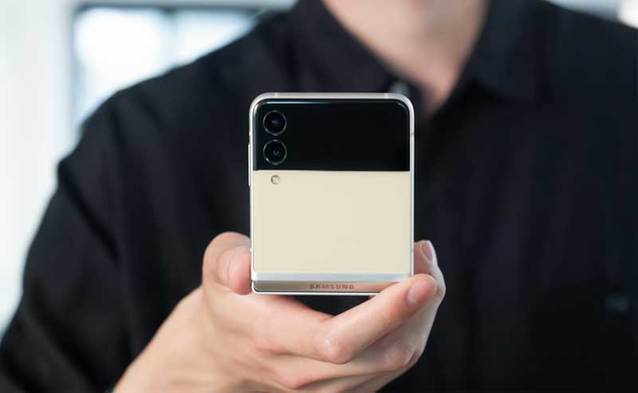 Klawiter chciał zakatować Galaxy Z Flip - rozlożył go i złożył ponad XXX razy