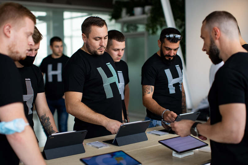 Huawei wprowadza do Polski kolejnego laptopa