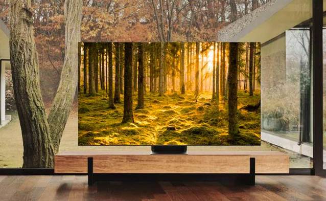 Telewizor Excellence Line teraz w zestawie z mobilnym projektorem The Freestyle