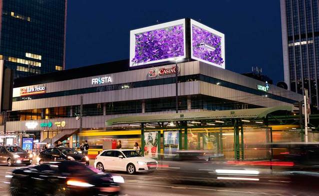 Galaxy Z Flip4 przejmuje warszawski Marriott w najnowszej kampanii Samsung