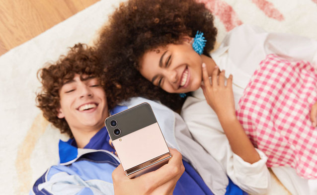 Samsung Galaxy Z Flip4 5G w T-Mobile i pierwsze 6 rat zgarnij w prezencie