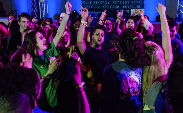 1,5 miliona klientów Play z urządzeniami 5G