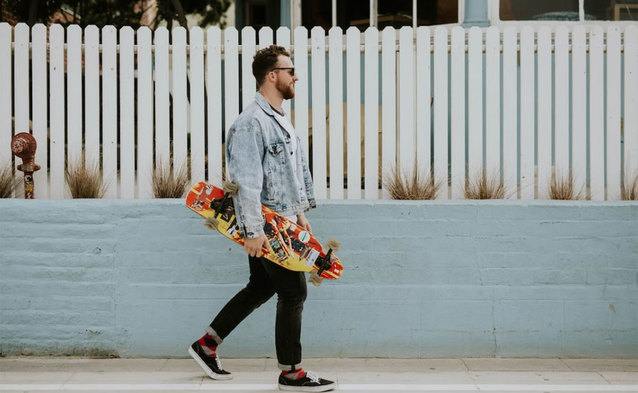 Dzień singla w Komputroniku z tańszymi smartfonami