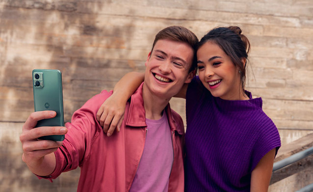 Motorola edge 30 neo w promocji z zegarem do końca roku