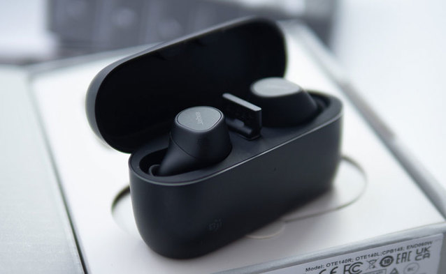 Test słuchawek JABRA EVOLVE 2 BUDS – najlepsze TWS do pracy hybrydowej