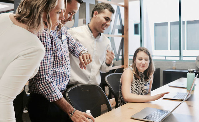 Prędkość Internetu w Polsce w 2022 roku na podstawie 42 mln testów