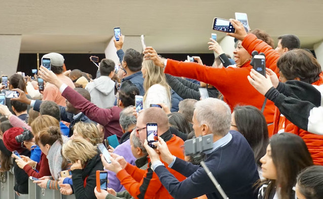 Smartfony, zegarki i tablety w nowej promocji x-kom