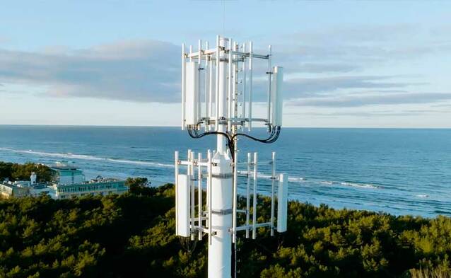 Sieć Play gotowa na przyjazd turystów nad morze