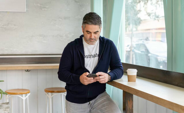 Rynek smartfonów nadal się zmniejsza, ale podobno jest nadzieja