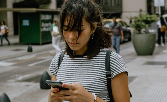 Subskrybcje zaczynają spadać - Polacy zaczynają oszczędzać