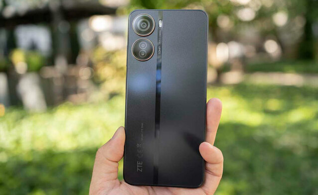 ZTE Blade V40 Design – test bardzo taniego smartfonu