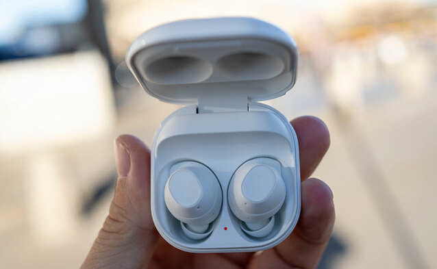 Samsung Galaxy Buds FE – test niedrogich słuchawek TWS koreańskiego producenta