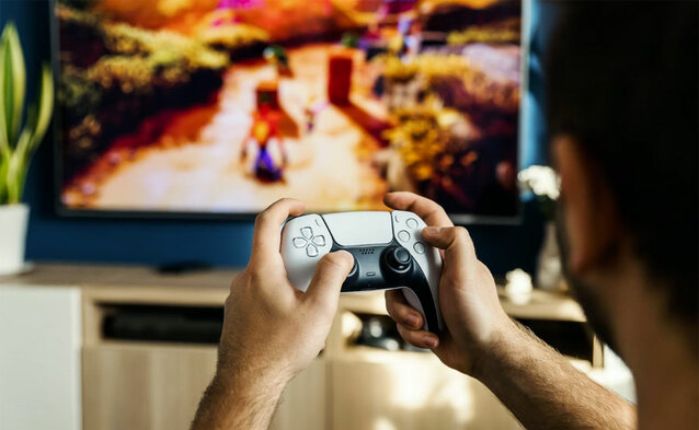 Nowe zestawy z PS5, smartfonem i obniżki cen do 1140 zł