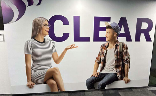 PLAY rozkleił w biurze 5 głównych zasad