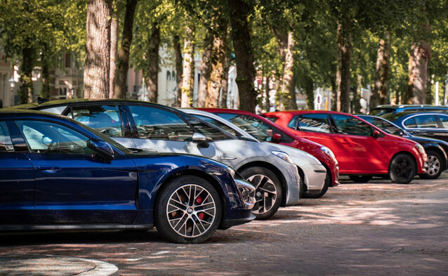 IKO podpowiada strefę parkowania