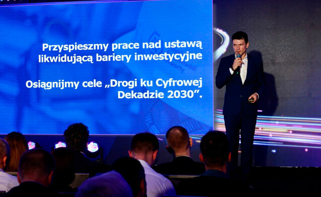 Co przeszkadza w budowie sieci światłowodowych? 