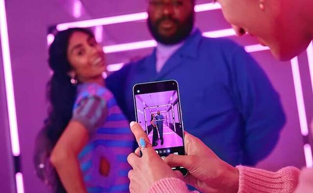 Internet 5G bez limitów i smartfony tańsze o 1000 zł w Play