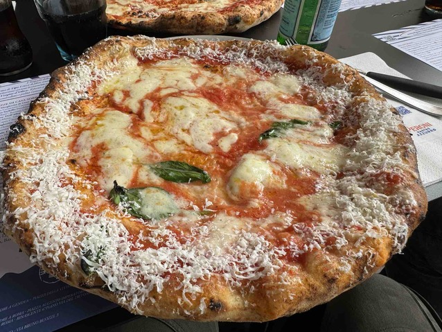 Porównujemy zdjęcia z realme GT6, Pixel 8 Pro, Samsung Galaxy S24 Ultra i iPhone 15 Pro Max