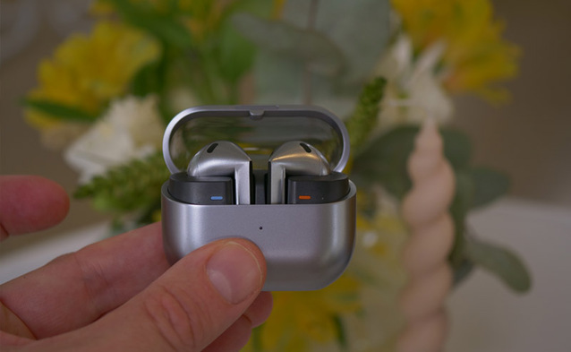 Prosto z Paryża - testujemy nowe dokanałówki Samsung Galaxy Buds 3 Pro