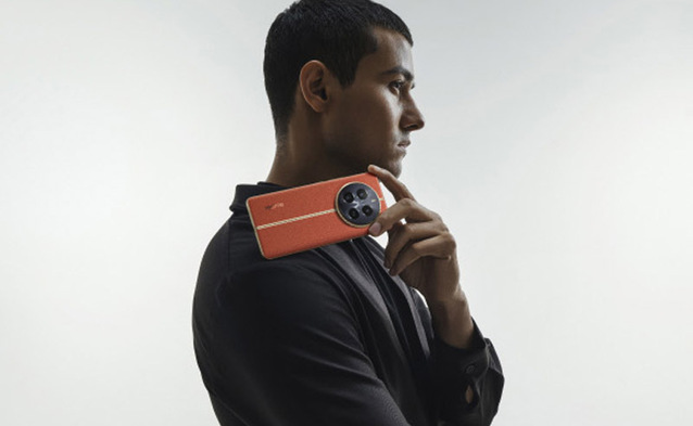 Letnia promocja Play - internet bez limitów i smartfony 5G 50% taniej