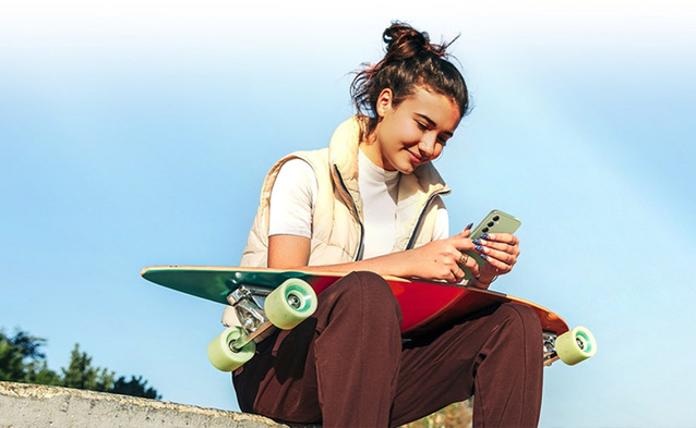 iPhone 15, Galaxy A i Redmi 12 najchętniej wybierane przez klientów Play