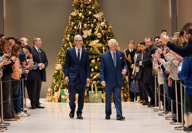 Król odwiedził nowe biura Apple