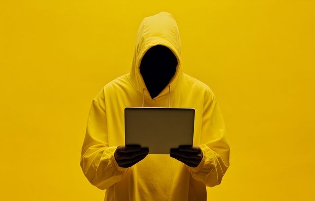 Hakerzy włamali się do firmy wysyłającej SMS-y oraz do kiosków multimedialnych w galeriach handlowychHakerzy włamali się do firmy wysyłającej SMS-y - w planach wysyłka prawie miliona wiadomości