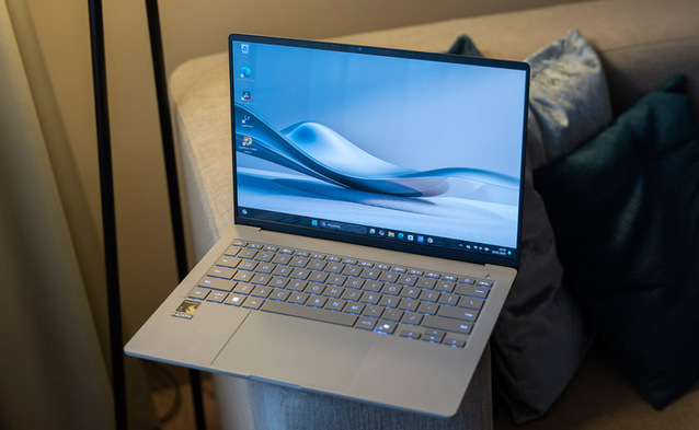 Test laptopa ASUS Zenbook A14 (UX3407) – to poważny konkurent dla nowego Macbooka Air, ale z Windowsem