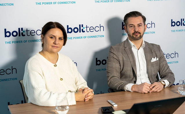 Telefon do szuflady, nowy w kieszeni? Polacy używają smartfonów dłużej, ale marzą o częstszej wymianie