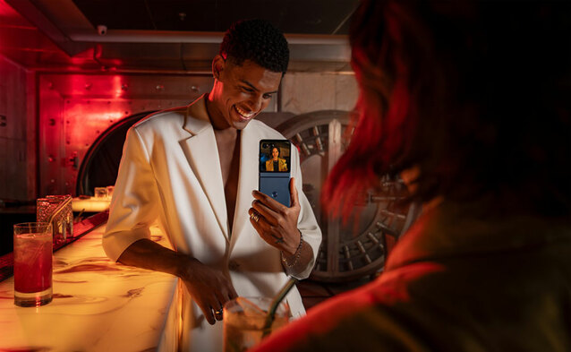 edge 60 Pro, razr 60 i razr 60 ultra w Orange