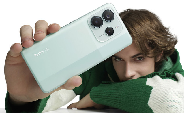 Smartfon z złotówkę i zwrot w wysokości 700 zł