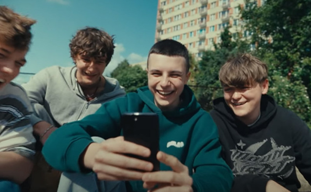 Plus na Kartę promuje internet bez limitu w nowej kampanii