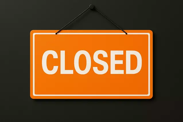 Orange zamknął 4 salony - szybko rośnie udział sprzedaży cyfrowej