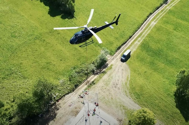 Emitel zrealizował pierwszą w historii całościową budowę wieży telekomunikacyjnej z użyciem śmigłowca