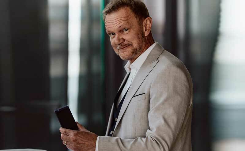 Vasco nie odpuszcza - jest Translator Q1, klonowanie głosu i Cezary Pazura