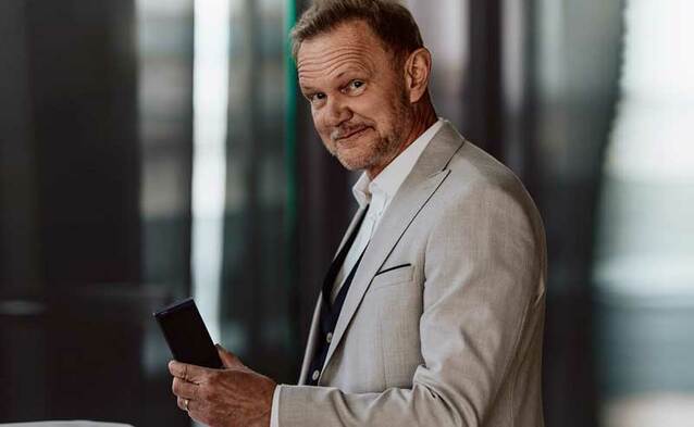 Vasco nie odpuszcza - jest Translator Q1, klonowanie głosu i Cezary Pazura