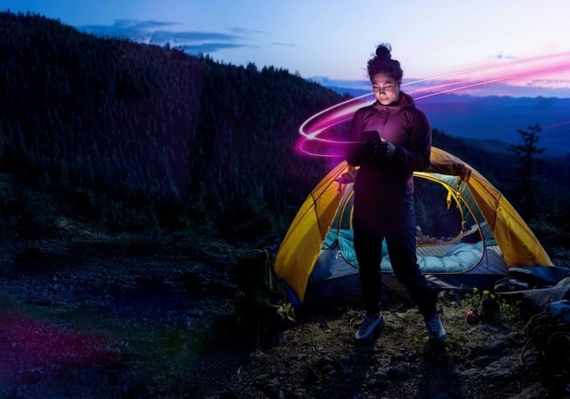 T-Mobile poinformował o znaczącym rozszerzeniu usług T-Satellite - zadziała WhatsApp, Google Maps i X