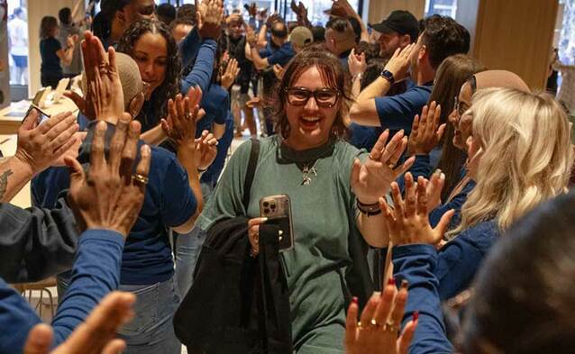 Bardzo dobry kwartał dla producentów smartfonów, a świetny dla Apple