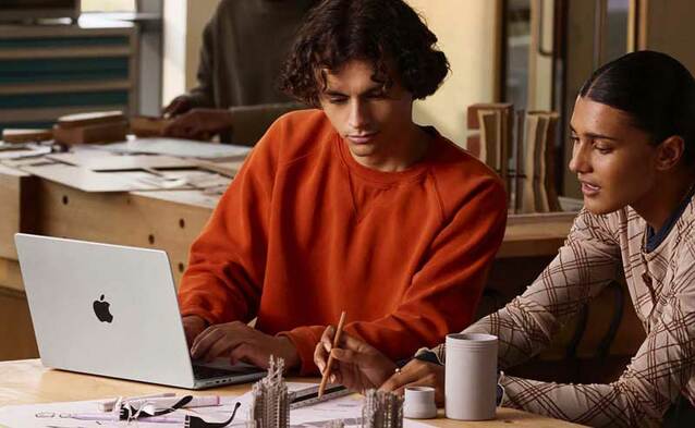 Jest nowy MacBook Pro z czipem M5 - ceny startują od 8 tysięcy złotych