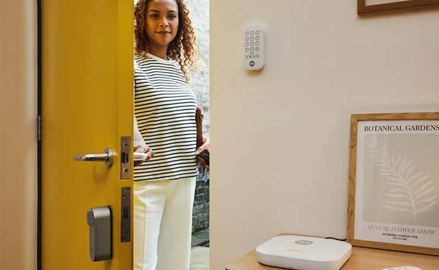 Yale przecenia swoje smart zamki i systemy alarmowe - start 24 listopada