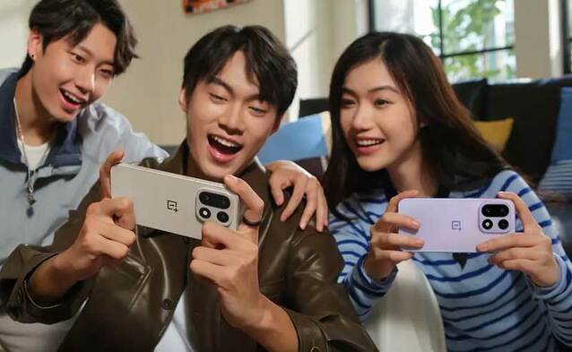 OnePlus 15 oficjalnie - nowy flagowiec ma ekran 165 Hz i baterię 7300 mAh