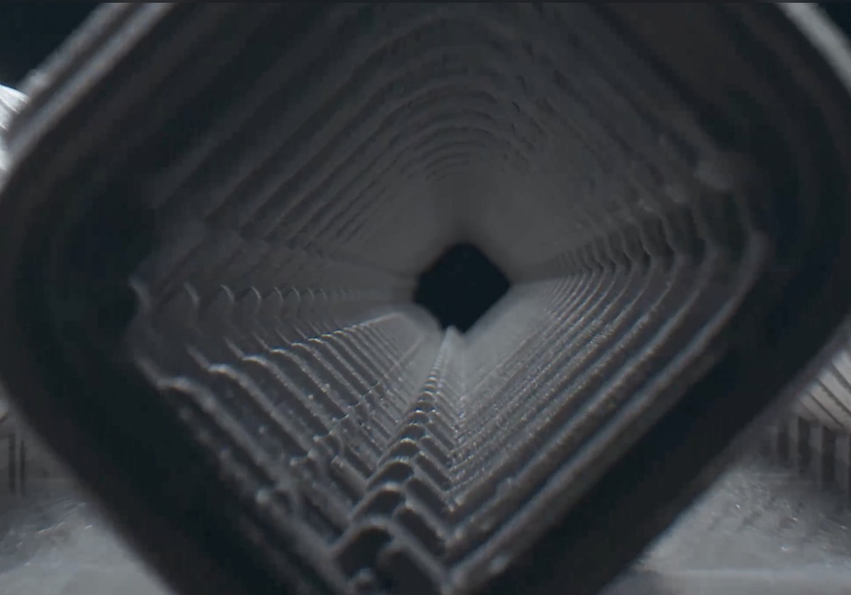 Koperty Apple Watch Ultra 3 i tytanowe Series 11 powstają teraz w druku 3D