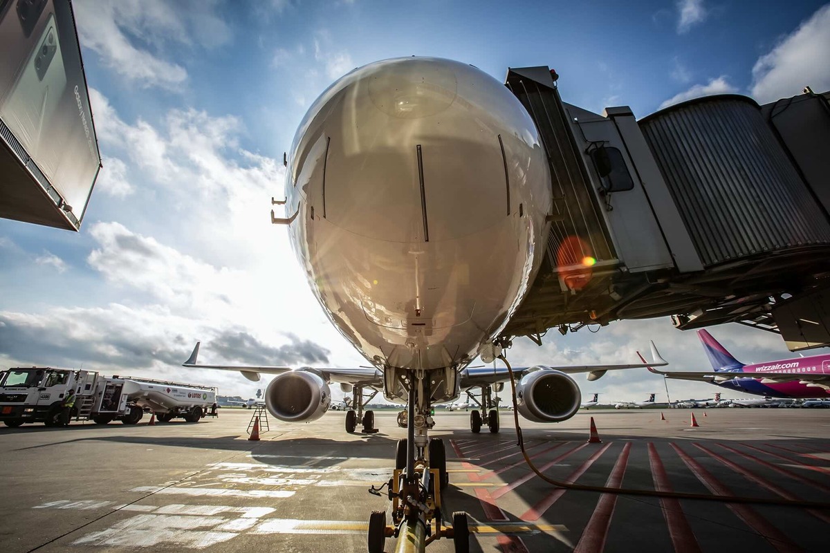 Ukrainiec z zagłuszarką fal radiowych na Lotnisku Chopina