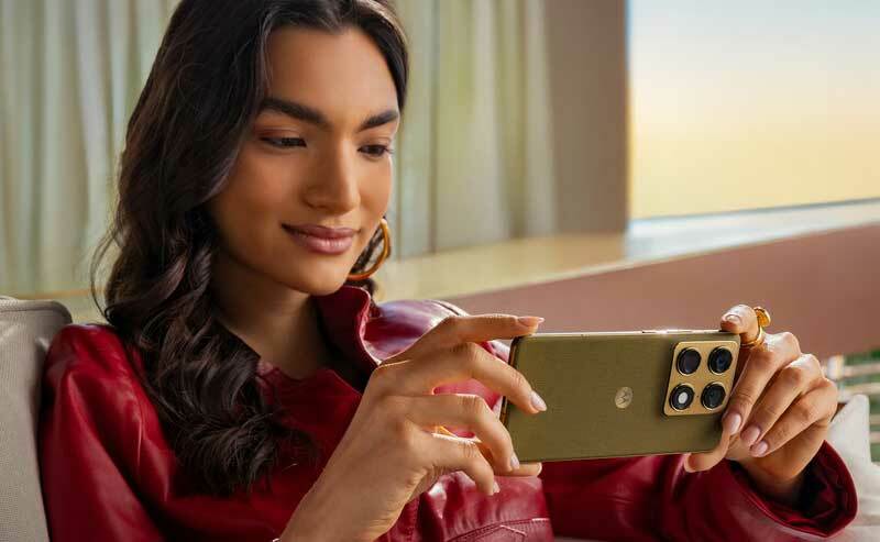 Tylko w Orange: nowa topowa motorola w zestawie ze słuchawkami