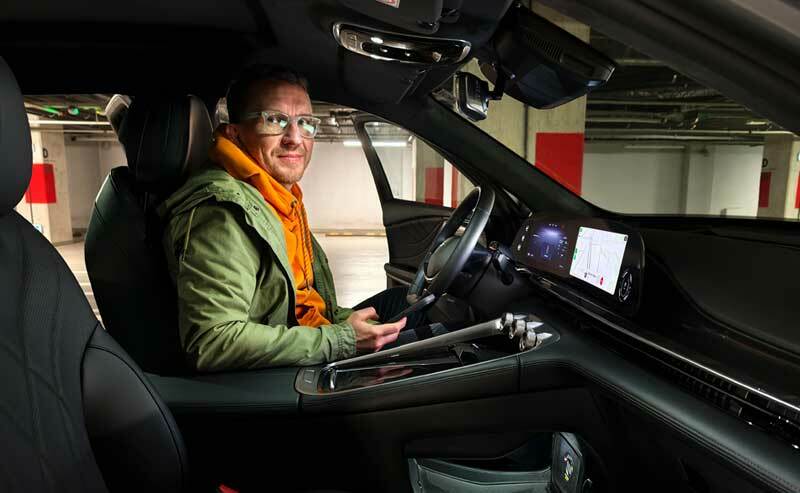 Sprawdziliśmy Omodę 9 Super Hybrid - SUV, ponad 500 koni, zasięg 1100 km - całość za 219 tysięcy złotych