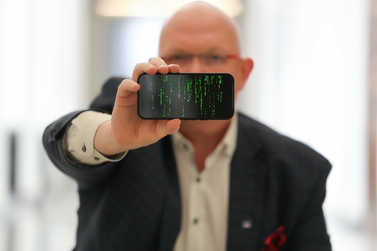 Gramatyka rozpoczyna kolejną batalię - tym razem marzy mu się obsługa RCS na iPhonach w Polsce