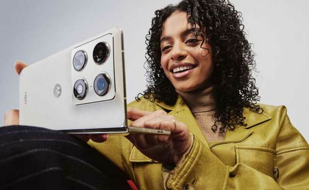 Nowy składak Motoroli w Polsce -  startuje sprzedaż i cashback