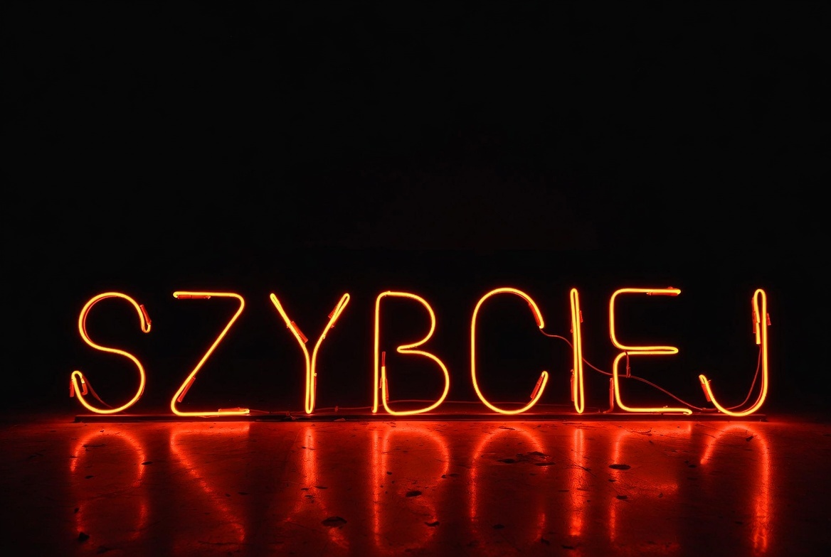 Orange ma nową aplikację do przyspieszenia budowy światłowodów